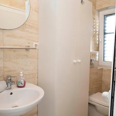 Apartments Jaksic - Zile Supetar Extérieur photo