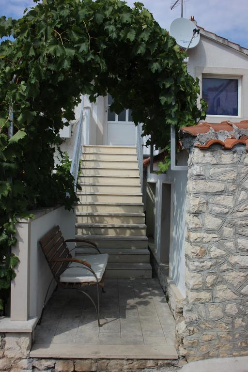 Jaksic - Zile Apartment Supetar