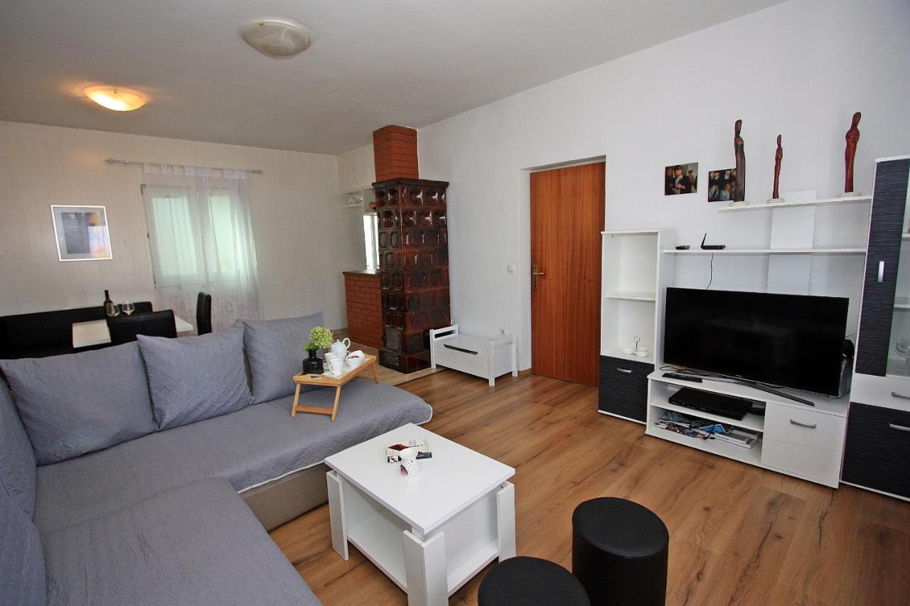 Apartment Jaksic - Zile Supetar