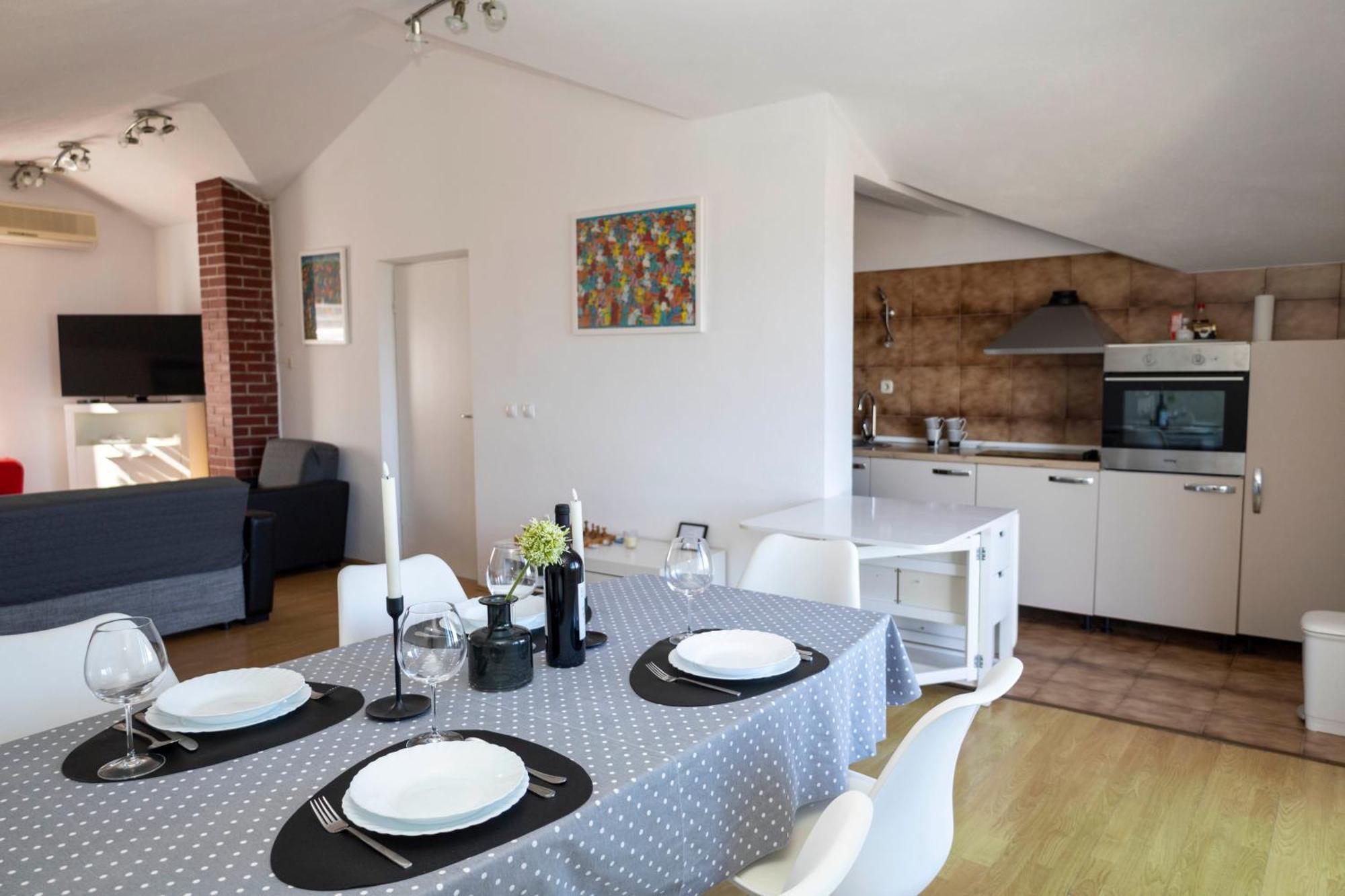 Jaksic - Zile Apartamento *